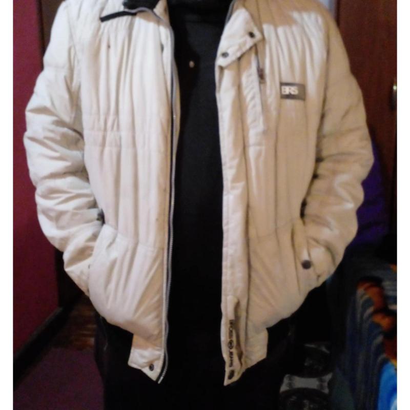 Camperas usadas: Camperon new collection XXL, espalda 50 cm, largo 73 cm: $65.000