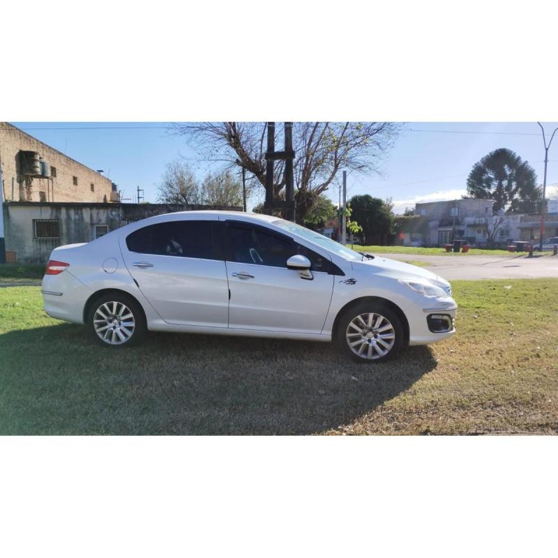 Peugeot 408 Excelente - 8