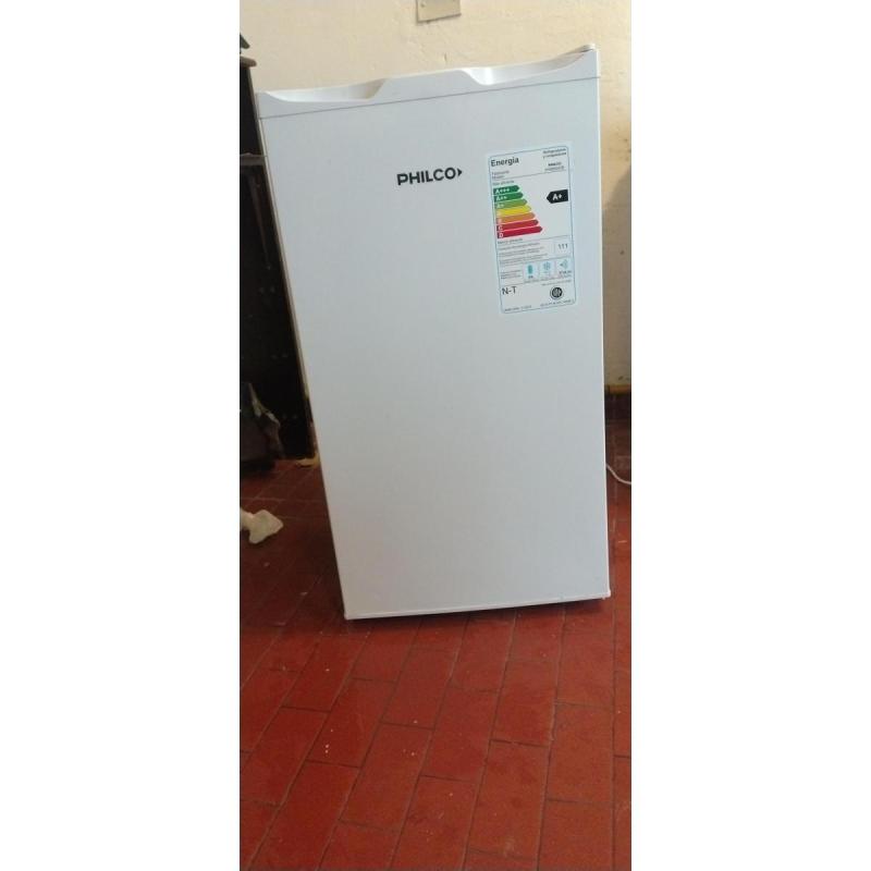 Refrigerador bajo mesada