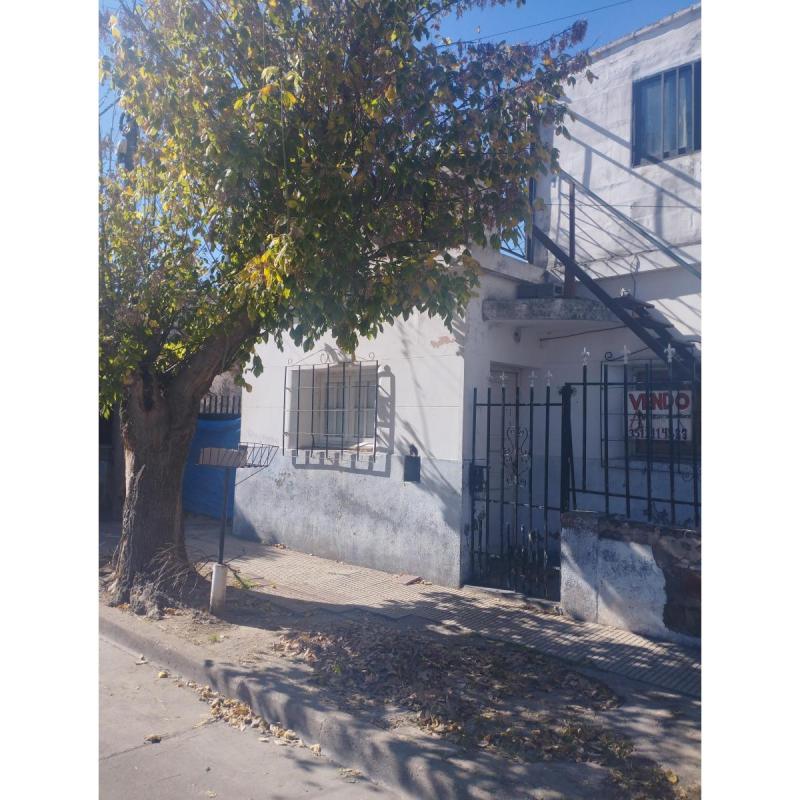 Venta casa+dpto planta alta y fdo precarios c entrada ind ideal desarrollistas b los paraisos casa+d