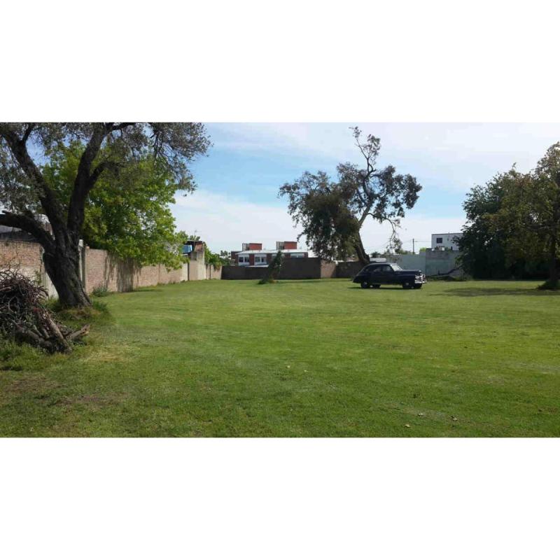 Vendo predio 5600m2 Zona Ex Hipódromo Paraná Entre Rios centro de media manzana ideal barrio privado