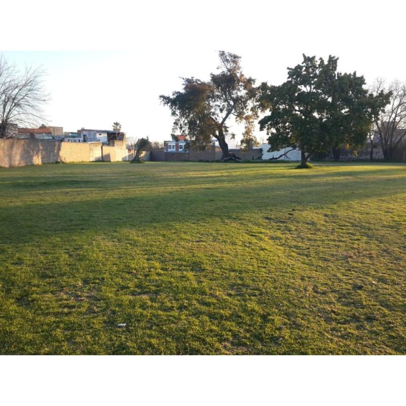 Vendo predio 5600m2 Zona Ex Hipódromo Paraná Entre Rios centro de media manzana ideal barrio privado - 2/2