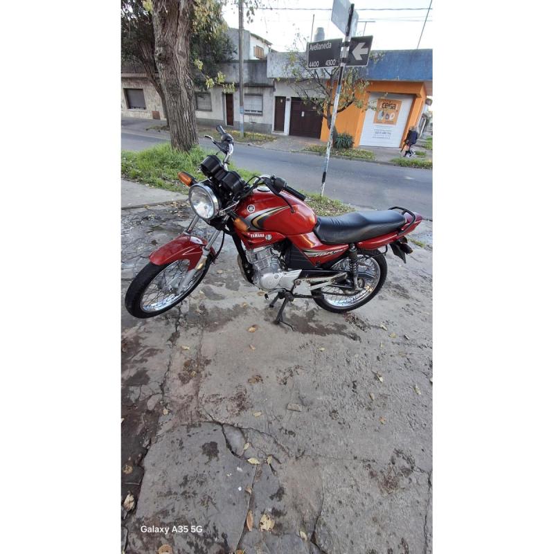 Yamaha ybr 125 2012 - 4