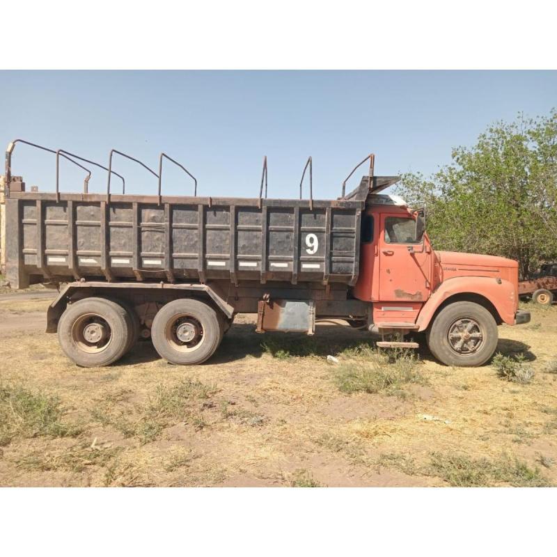 Scania  111 tatoo volcadora 15 metros  motor scania 112 cordoba te 3541221411