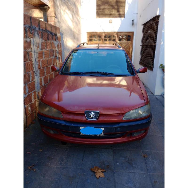 Vendo Peugeot 306 familiar mod. 99 con GNC