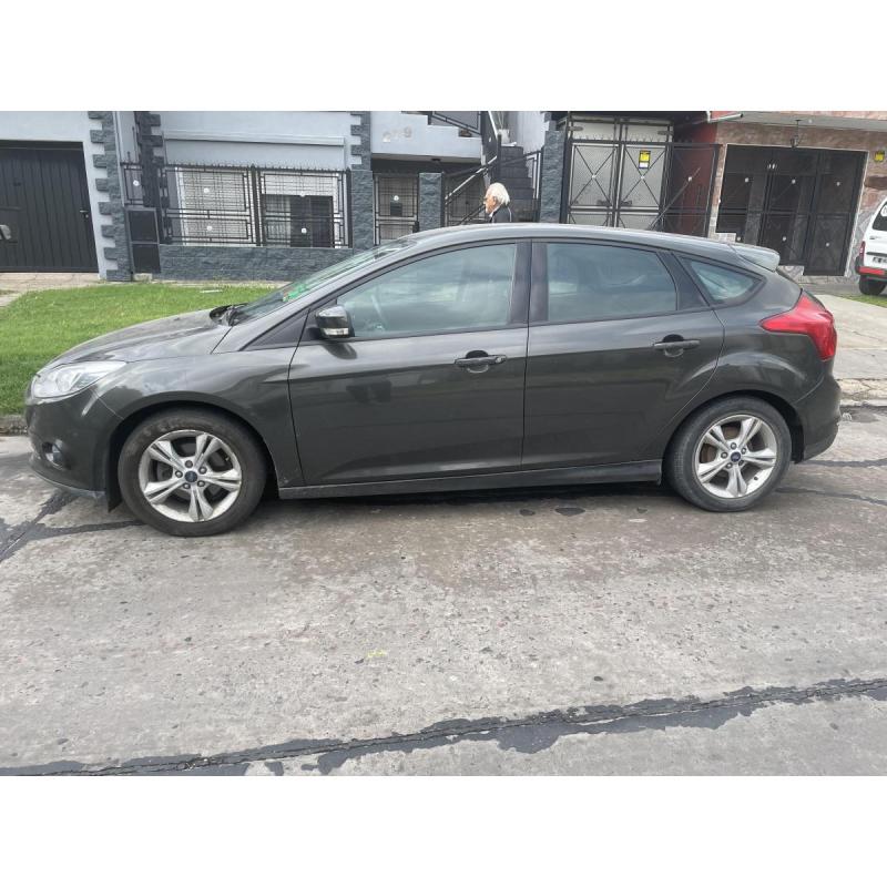 Vendo Ford Focuslll 5 ptas 1.6S  2014