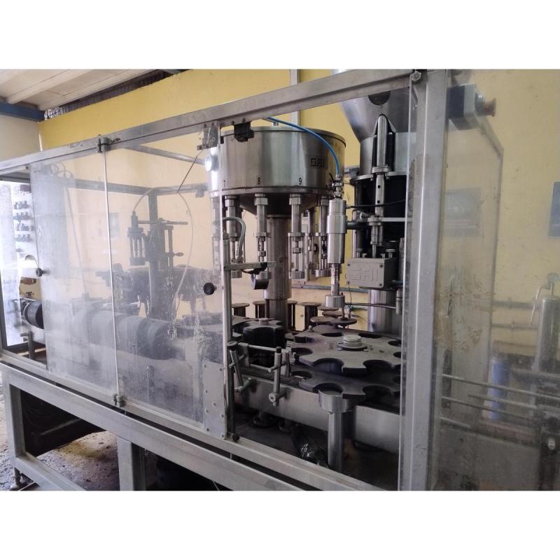 Envasado movil de liquidos vinos agua jugos vermut