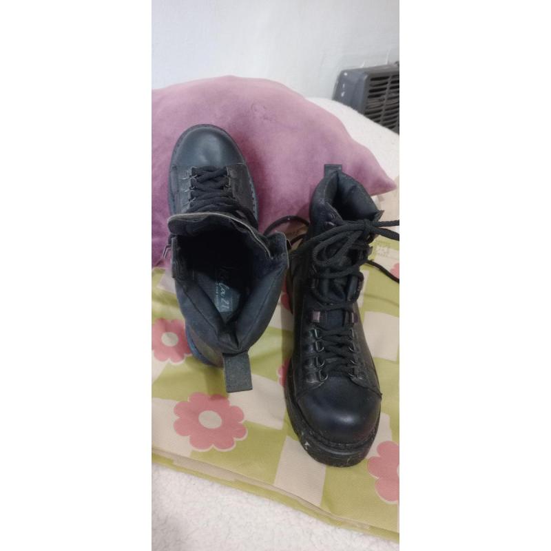 Vendo Borcegos de mujer