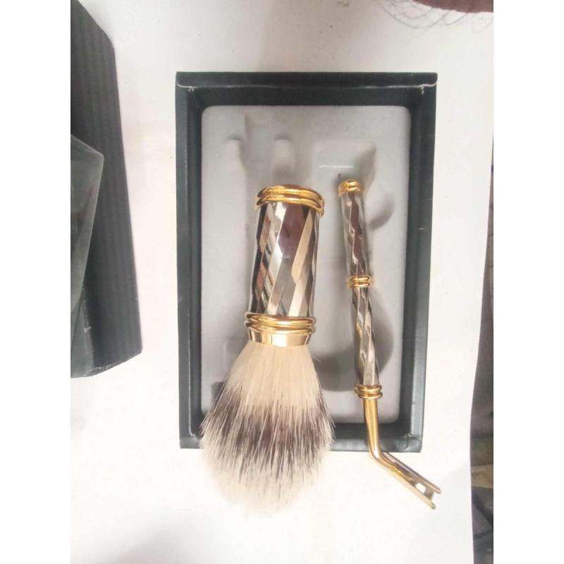 Brocha de afeitar de CERDA Largentien estilo Italia Finest con mango de acero y cobre nuevo