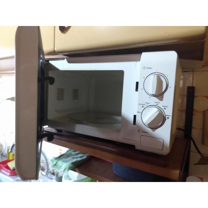 Microondas BGH 20 litros Excelente estado!