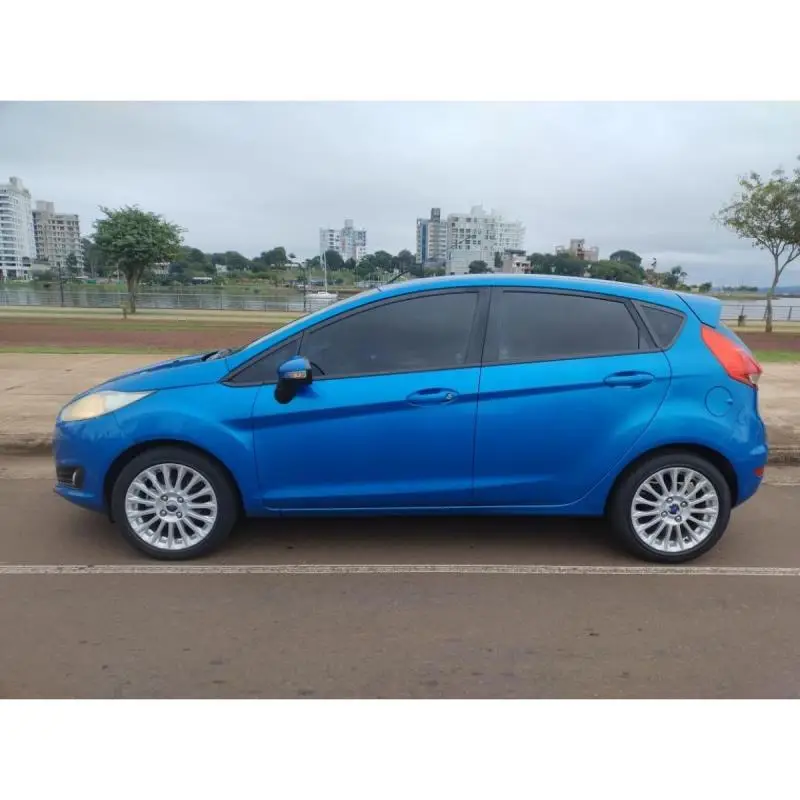 FORD Fiesta Kinetic 2014 - unico dueño
