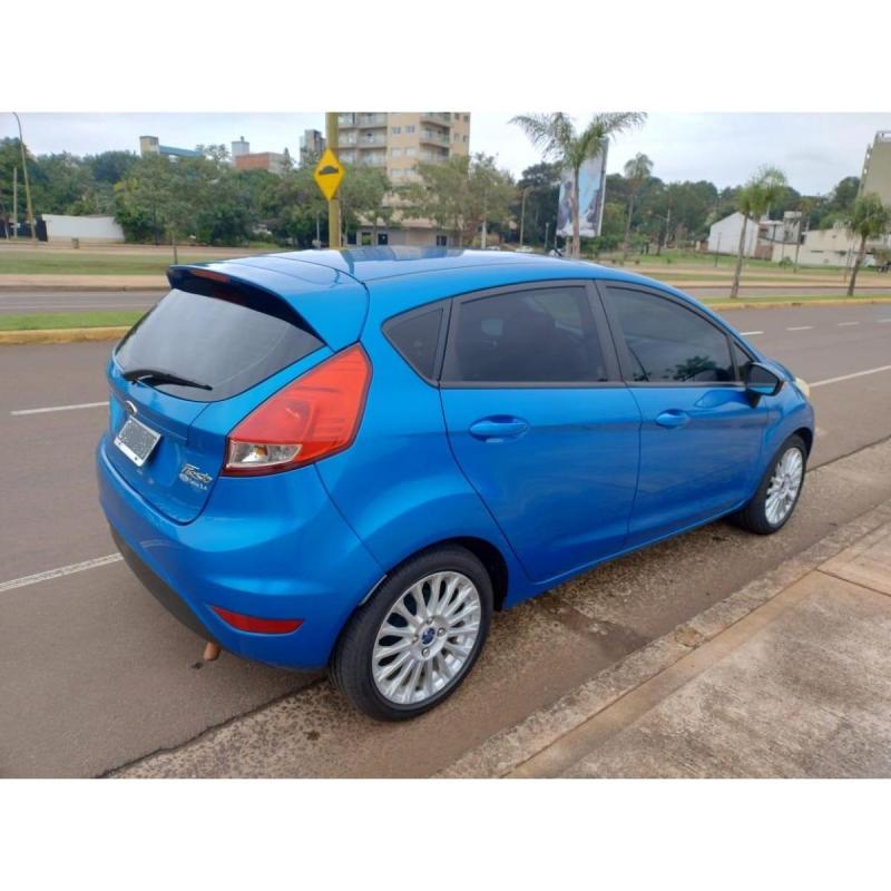 FORD Fiesta Kinetic 2014 - unico dueño - 2