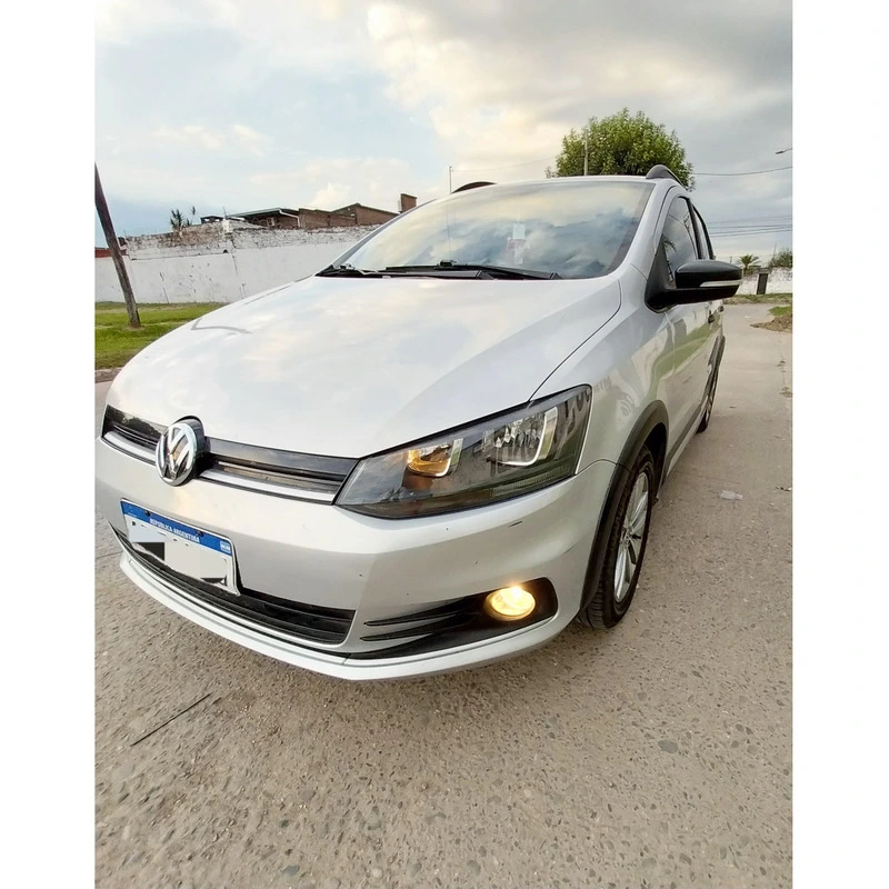 Volkswagen SURAN TRACK 2019 Nafta Color Plata