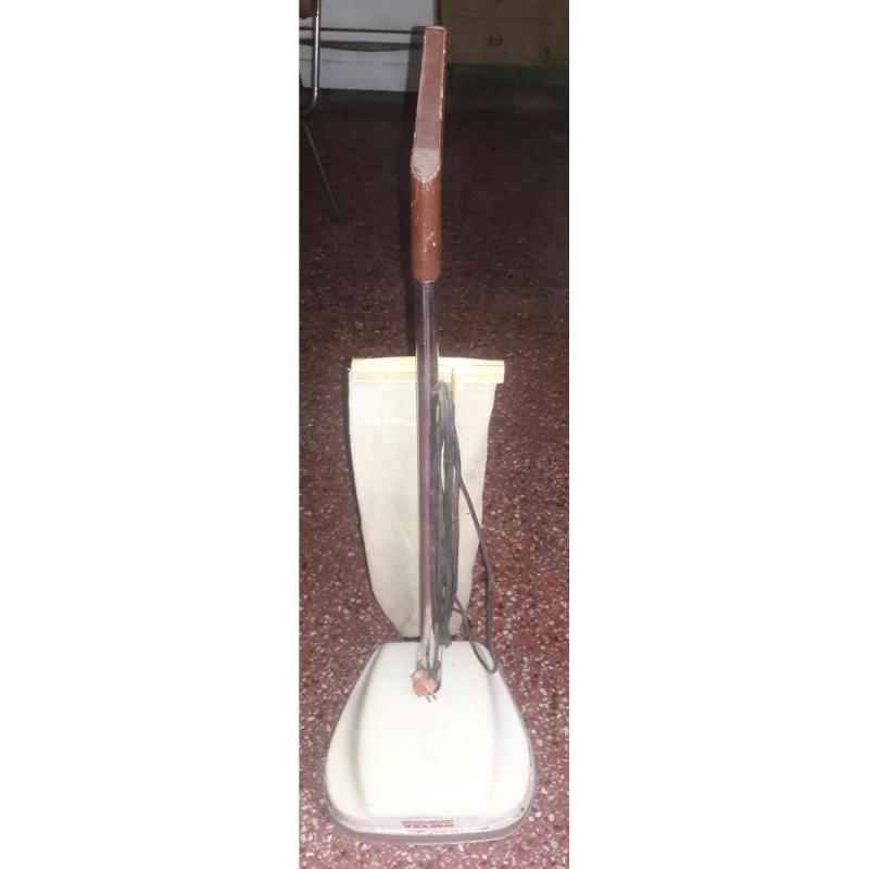 Lustraspiradora Yelmo