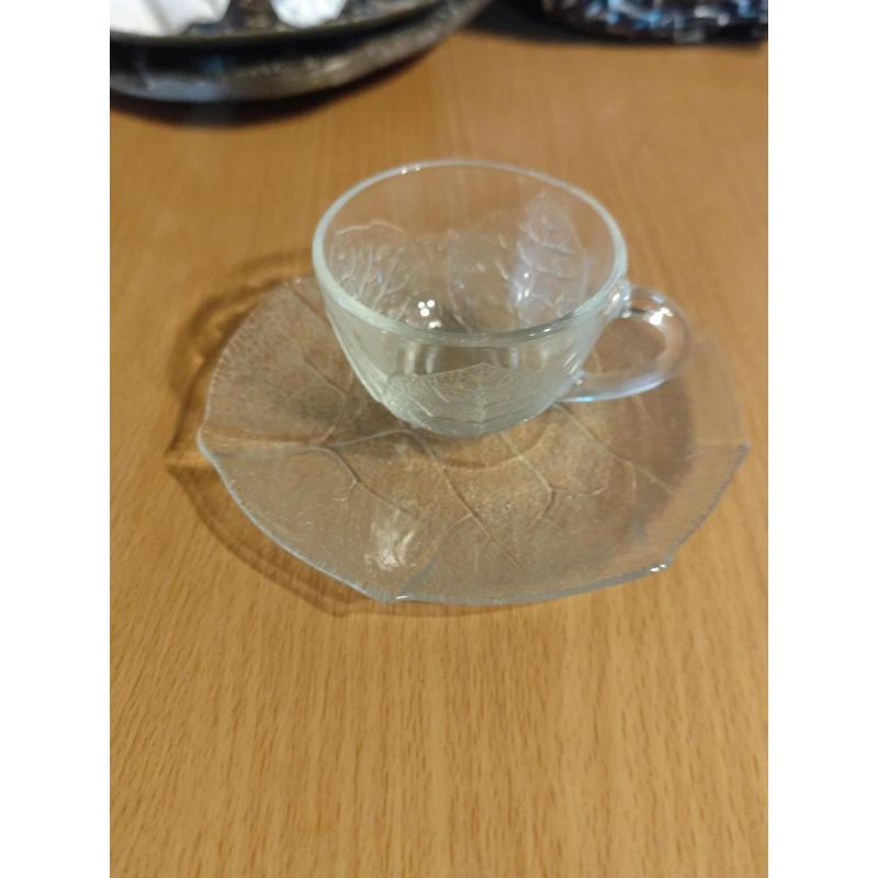 4 tazas y platos para cafe chicos Durax