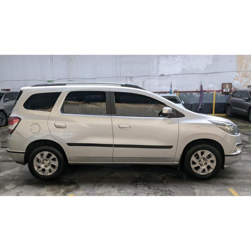 Vendo spin ltz chevrolet 80.000km, caja manual - 3