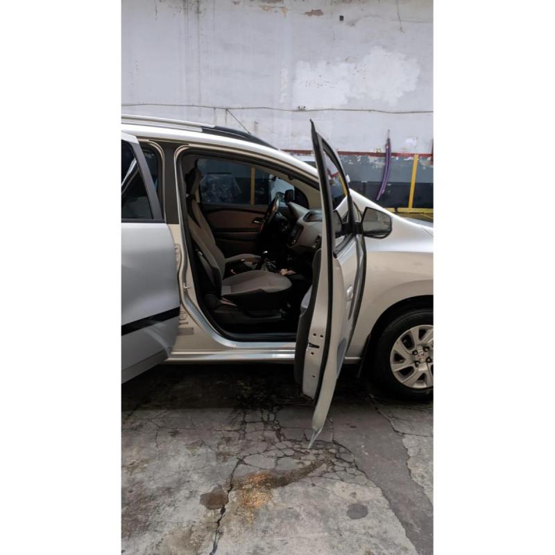 Vendo spin ltz chevrolet 80.000km, caja manual - 4