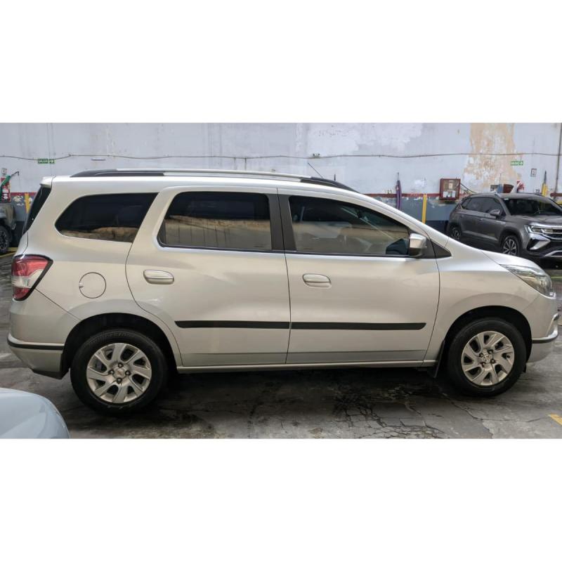 Vendo spin ltz chevrolet 80.000km, caja manual - 7