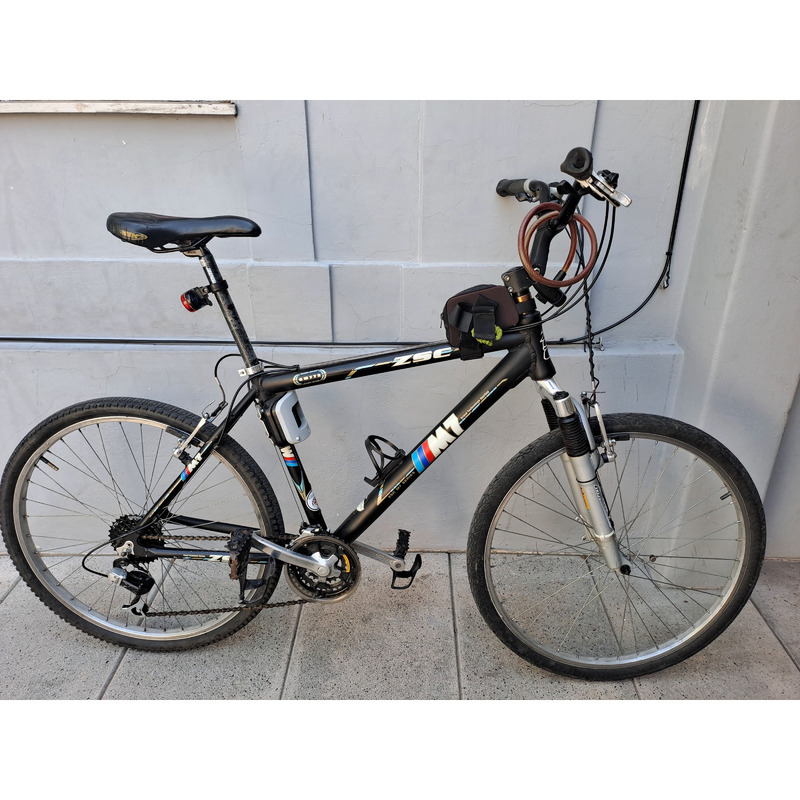 Mtb R26 21v Zsc Serie M7 Aluminio  Shimano ALTUS +computadora +cadena