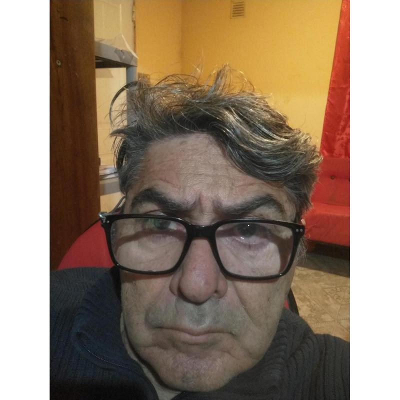 Jubilado se ofrece como casero
