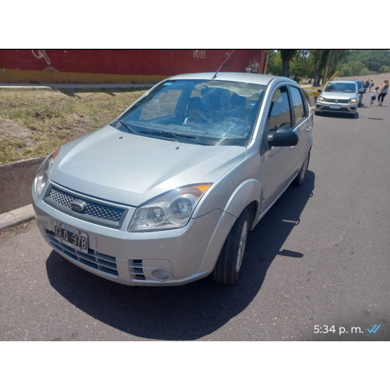 Ford fiesta Max 2007 full - full