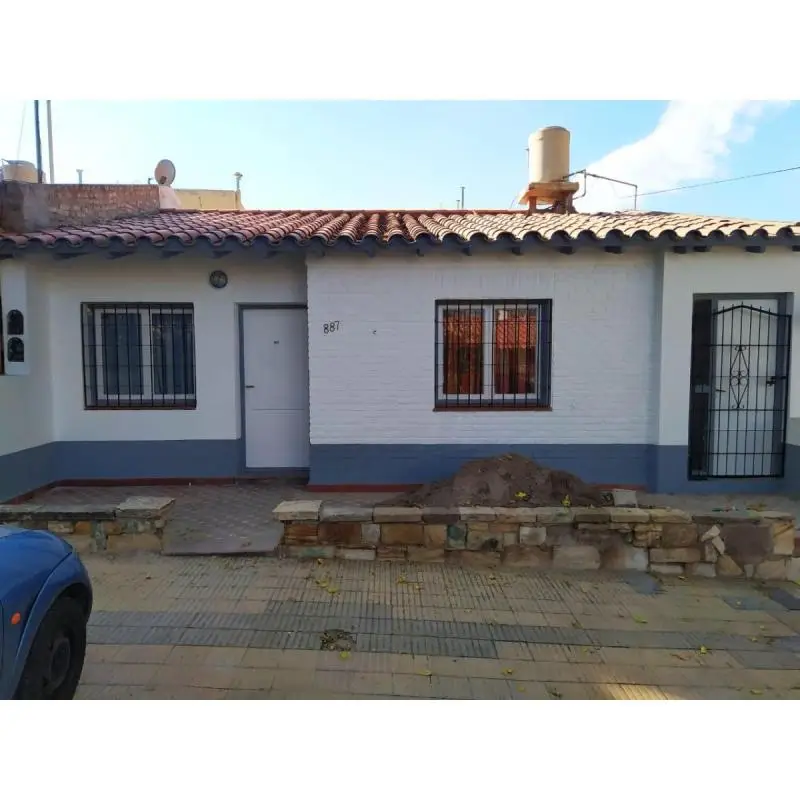 Alquilo Casa Sexta sección