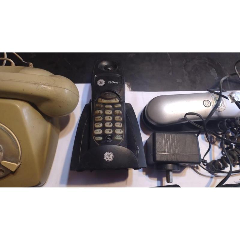 KIT de 10 Teléfonos fijos mas un celular antiguo