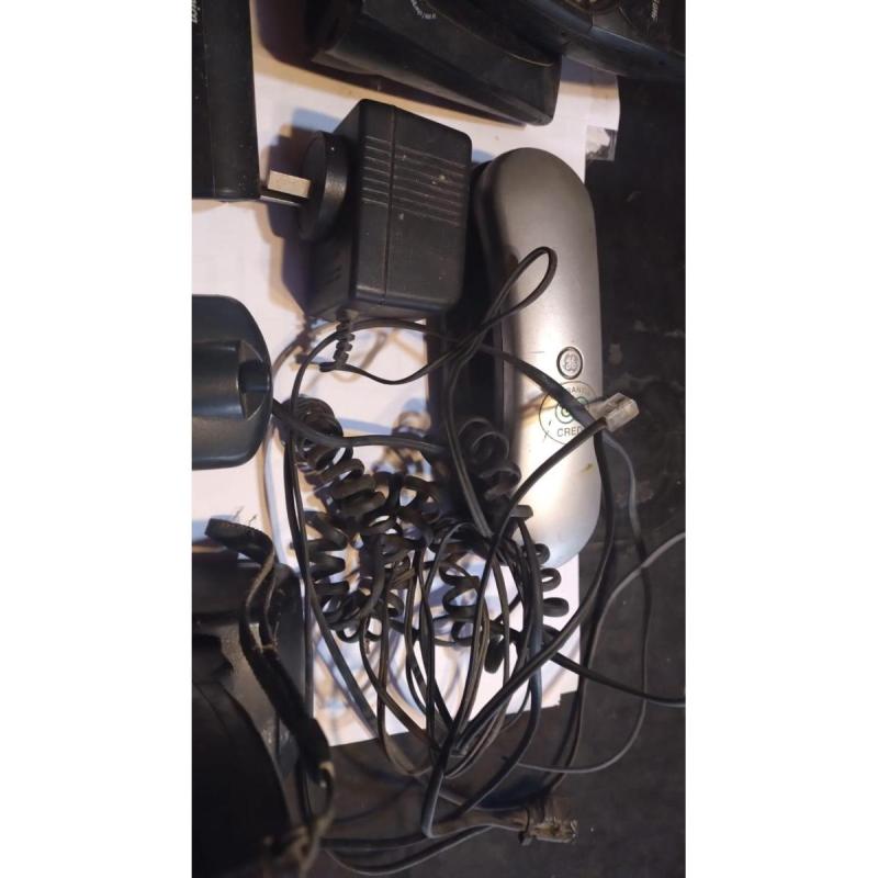KIT de 10 Teléfonos fijos mas un celular antiguo - 2