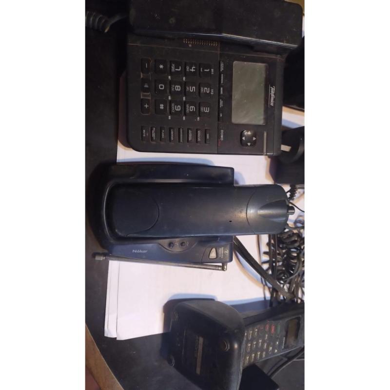 KIT de 10 Teléfonos fijos mas un celular antiguo - 4