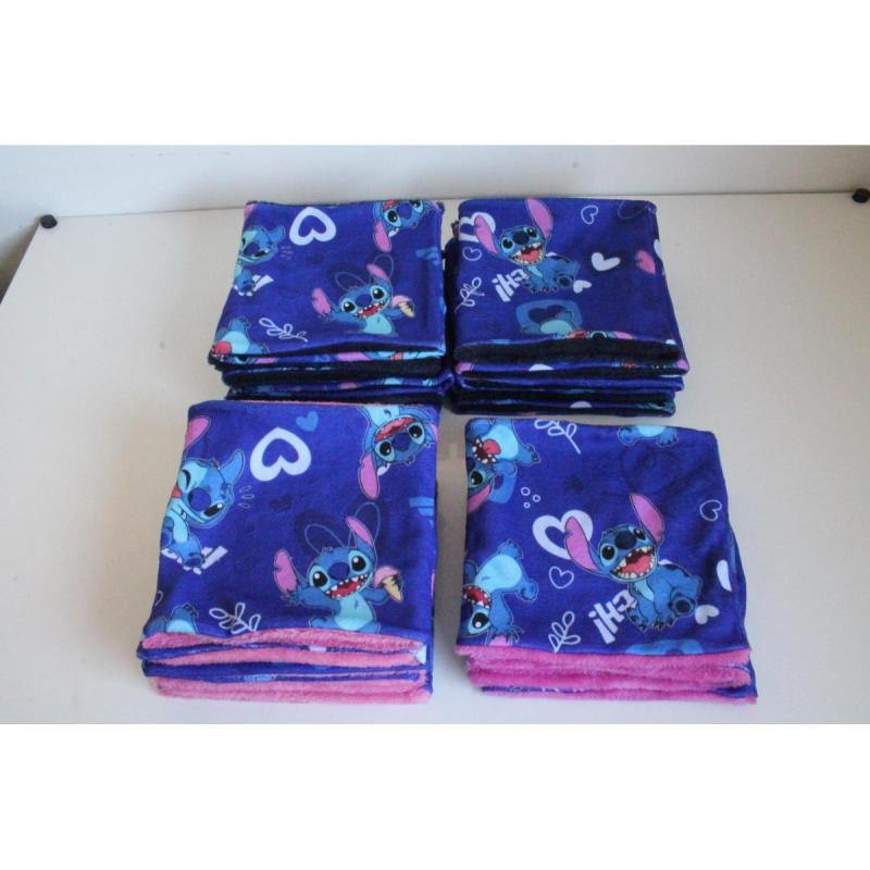 Vendo cuellitos polar de stich para niÑxs.