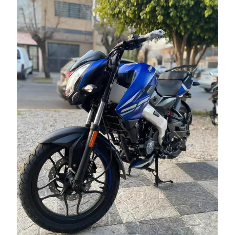 Bajaj Rouser NS 200, potencia y estilo en cada kilómetro! ????️ - 2