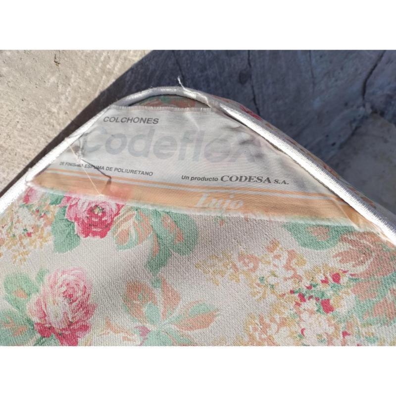 Vendo Colchon Codeflex Con Espuma De Poliuretano (usado)