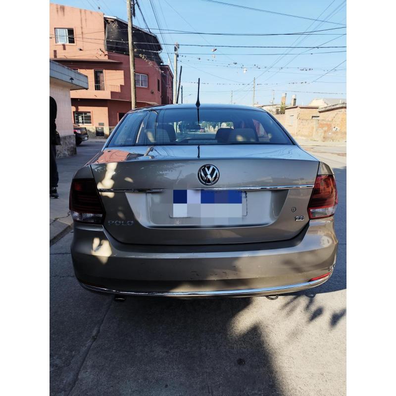 Vendo VW Polo 1.6 Full - Modelo 2017 - 3