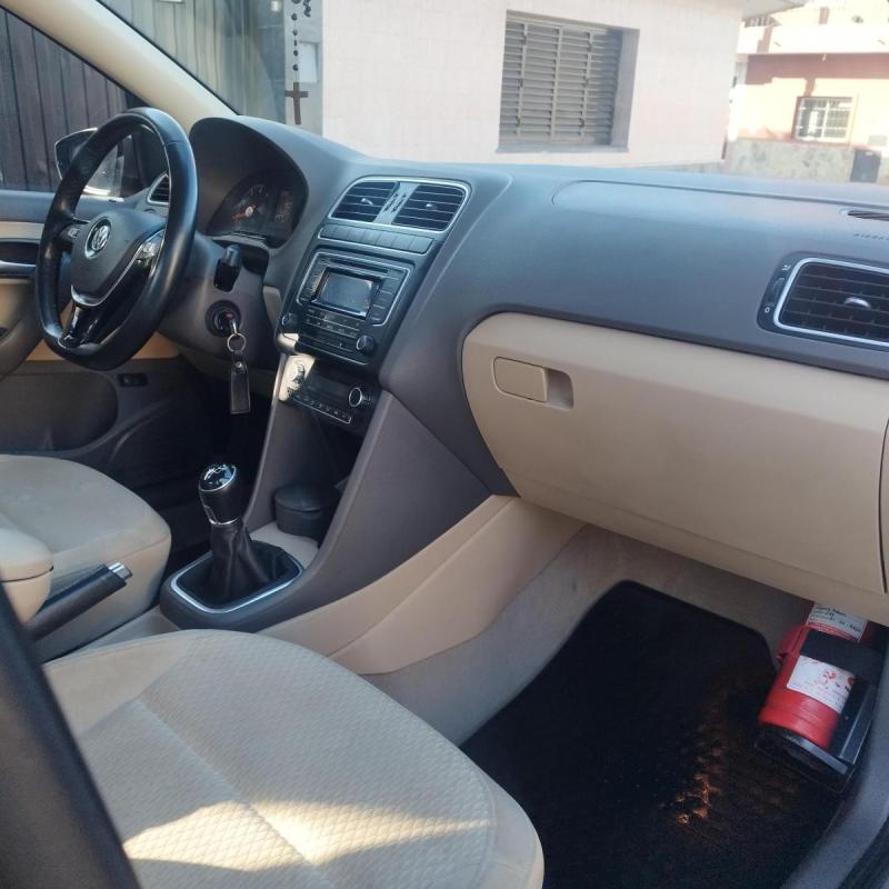 Vendo VW Polo 1.6 Full - Modelo 2017 - 4