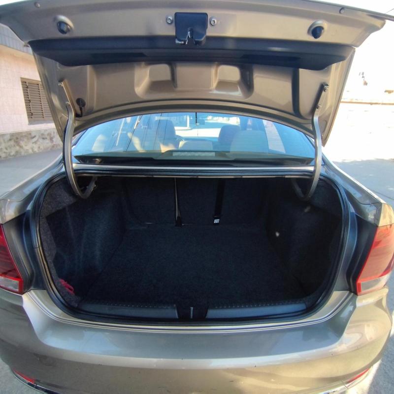 Vendo VW Polo 1.6 Full - Modelo 2017 - 5