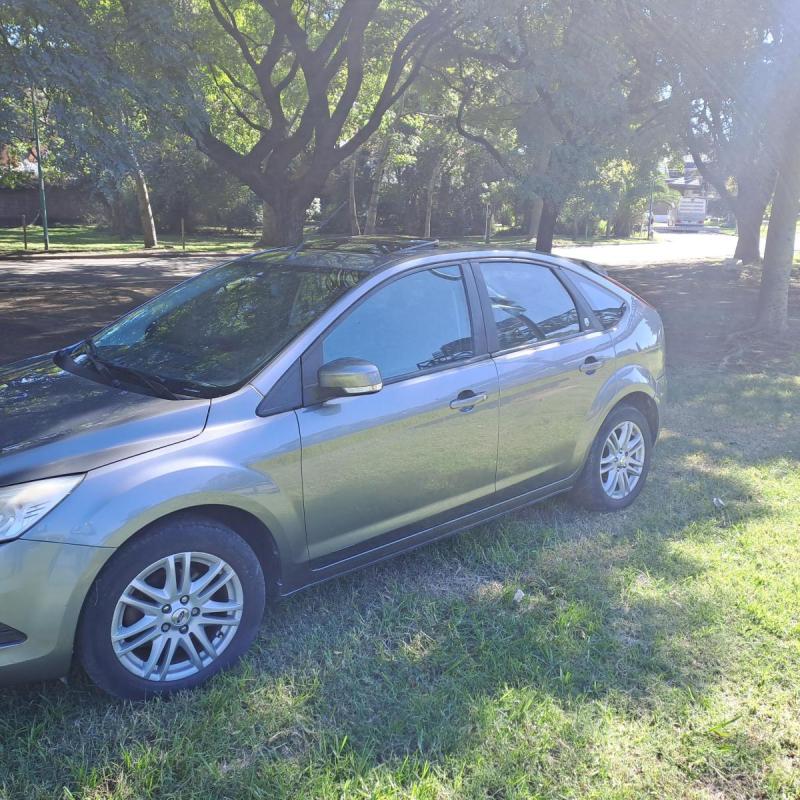 ford focus 2 ghia 5 puertas nafta manual - 5
