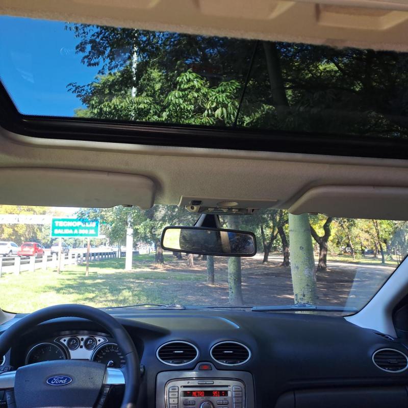 ford focus 2 ghia 5 puertas nafta manual - 8