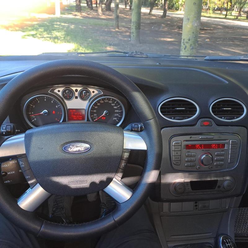 ford focus 2 ghia 5 puertas nafta manual - 11