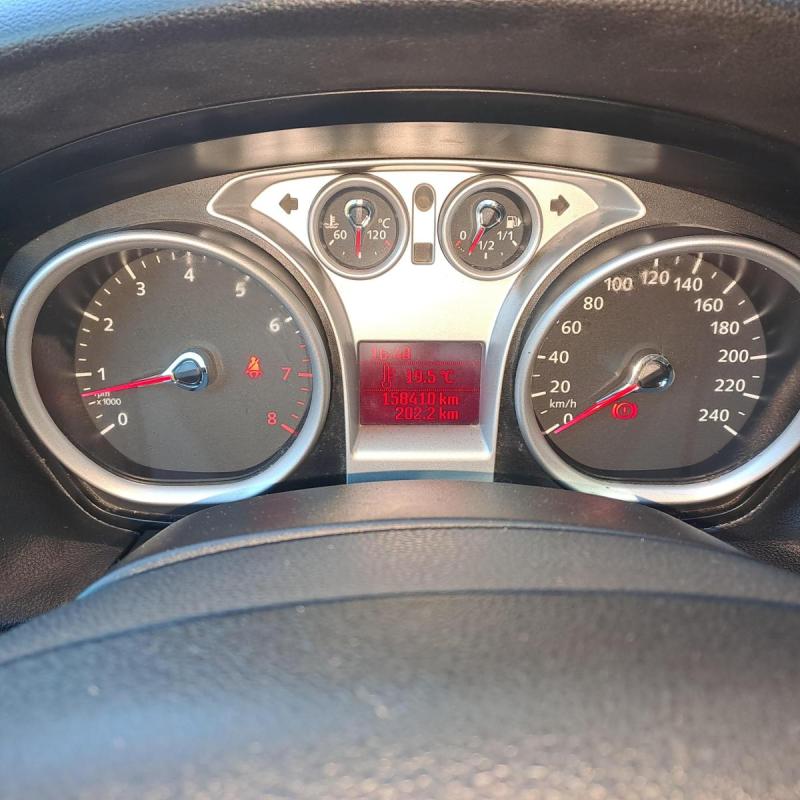 ford focus 2 ghia 5 puertas nafta manual - 12