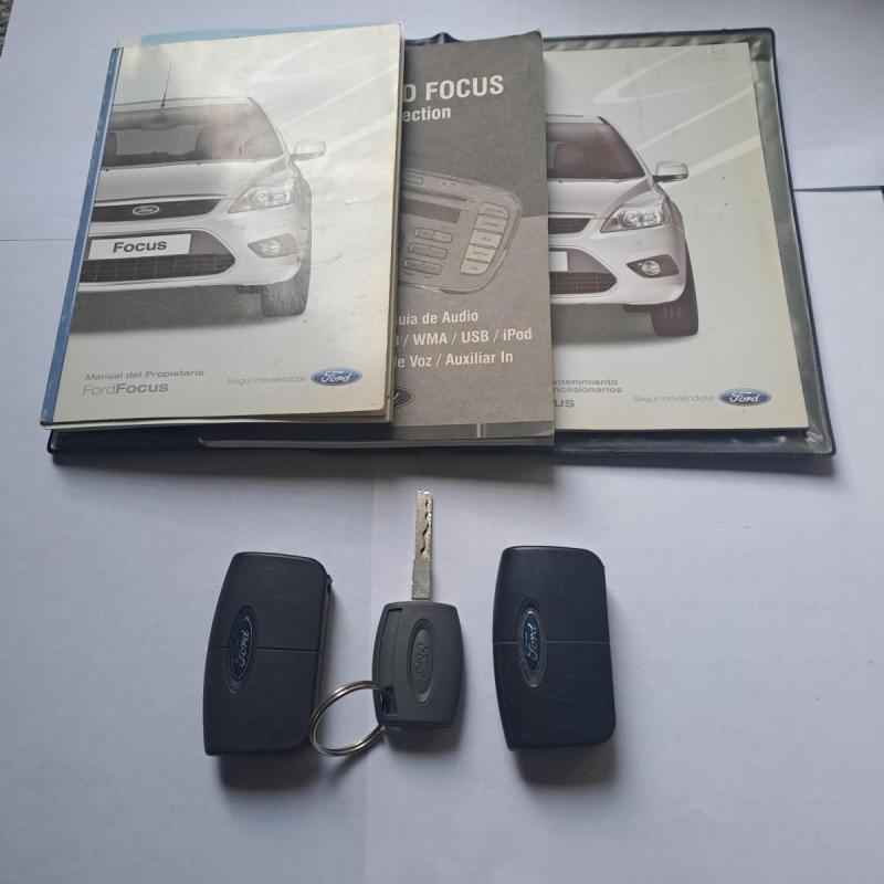 ford focus 2 ghia 5 puertas nafta manual - 13