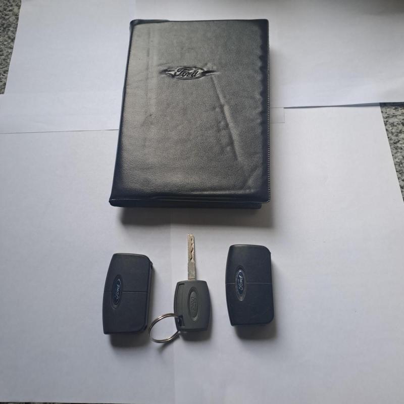 ford focus 2 ghia 5 puertas nafta manual - 14