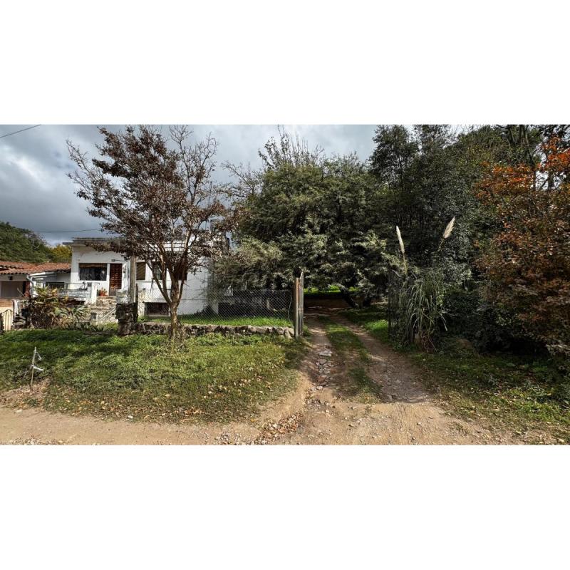 Dueños venden gran propiedad en Salsipuedes – 6 Lotes + Casa con piscina – 3375 m²