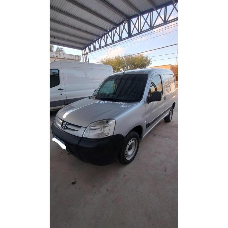 Vendo partner 2017 excelente estado