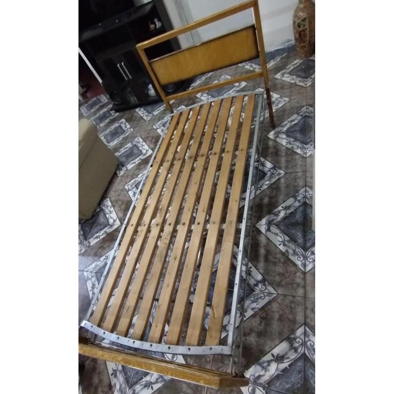 Vendo 2 Camas Metálicas Impecables