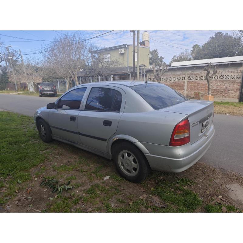 Chevrolet astra 2.0 - 4