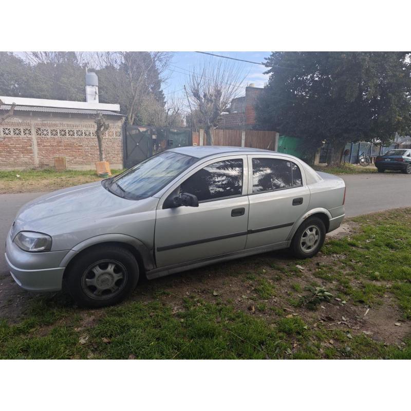 Chevrolet astra 2.0 - 5