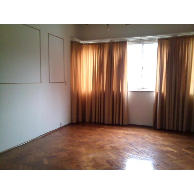 Alquilo Particular Semipiso sobre Peatonal San Martin