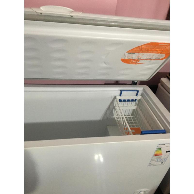 FREEZER HORIZONTAL GAFA ETERNITY 410AB blanco 399L 220V , poco uso como nuevo - 9