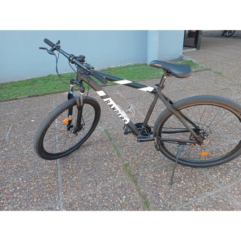 Vendo bicicleta rodado 29 negra nueva marca RANDERS
