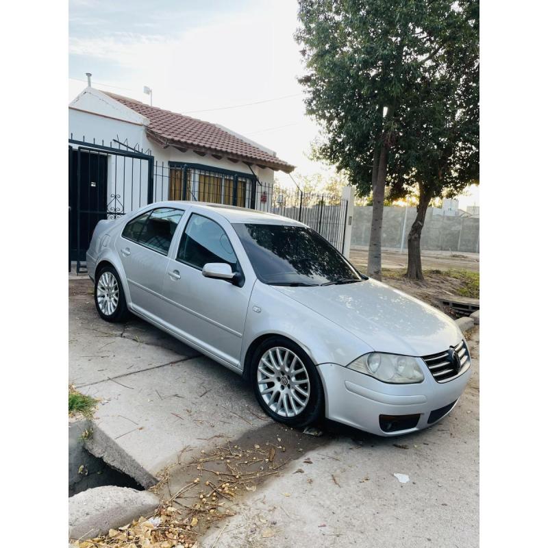 Volkswagen bora 1.8 t 2010 - 3